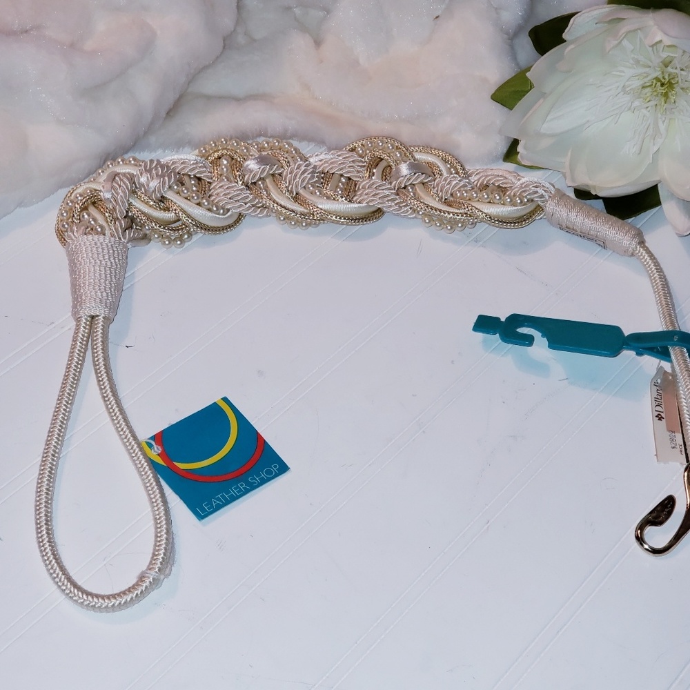 Vintage 80's style Braided pearled belt
